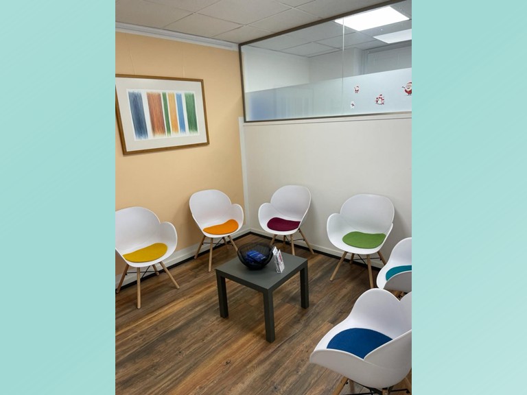 wartezimmer scaled